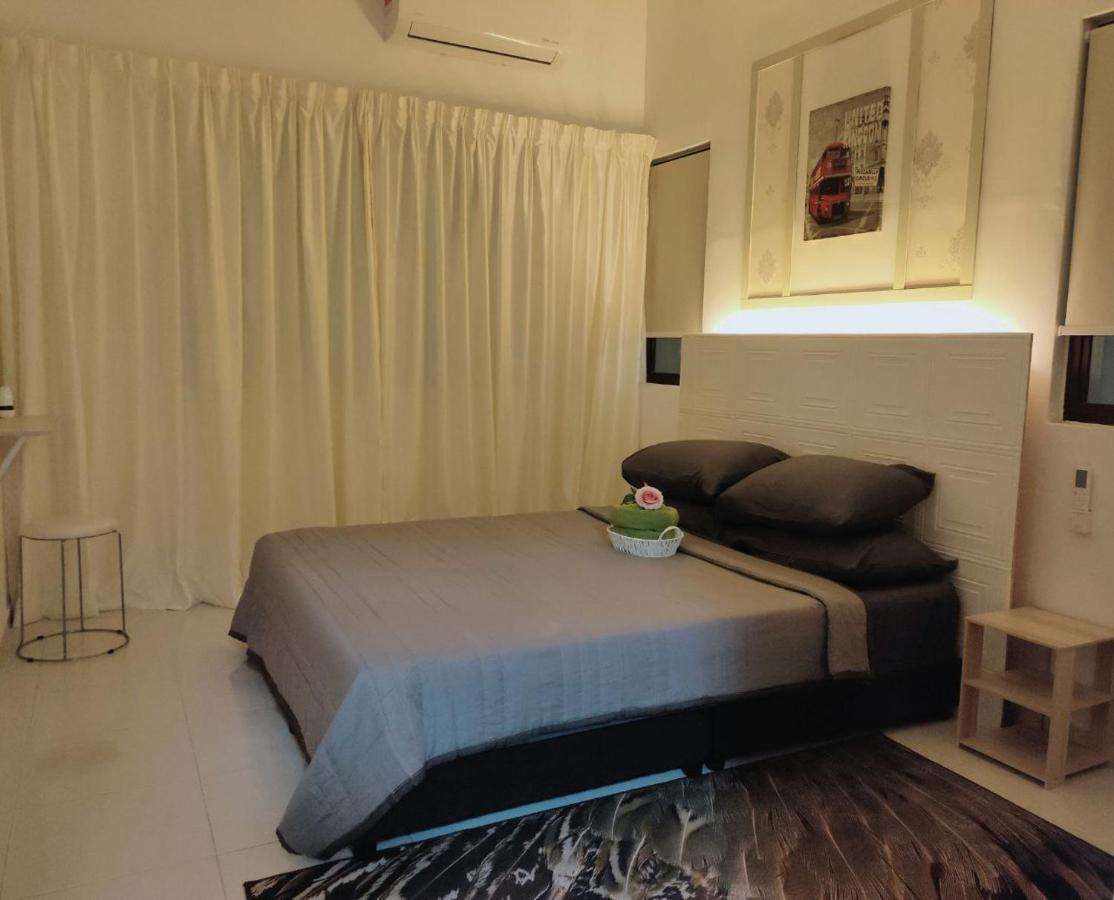 Spring Fields Homestay By Sizma Semenyih Exterior photo